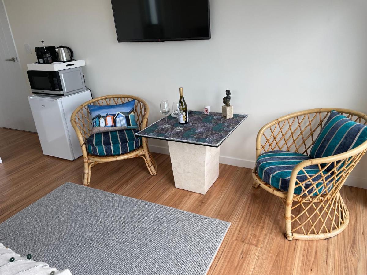 Atahu Bed & Breakfast Порируа Екстериор снимка